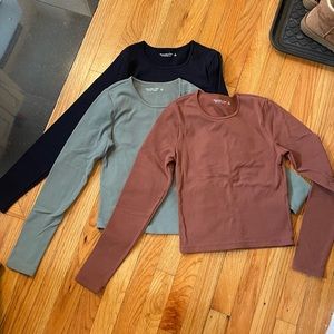 BUNDLE DEAL. GENTLY USED, PERFECT CONDITION. Abercrombie seamless ribbed shirts